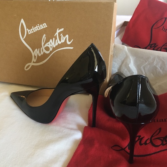 Christian Louboutin Shoes - NEW Christian Louboutin Heels  size 7 ❤️